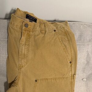 Banana Republic Men's Khaki Cargo Pants